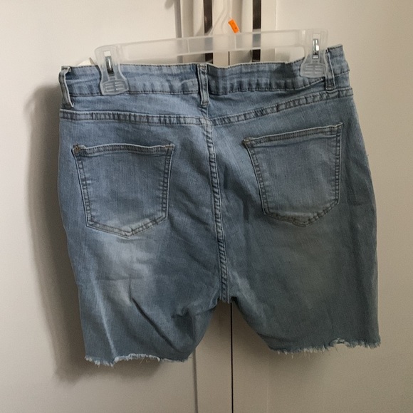 Blue Denim shorts - Picture 2 of 2